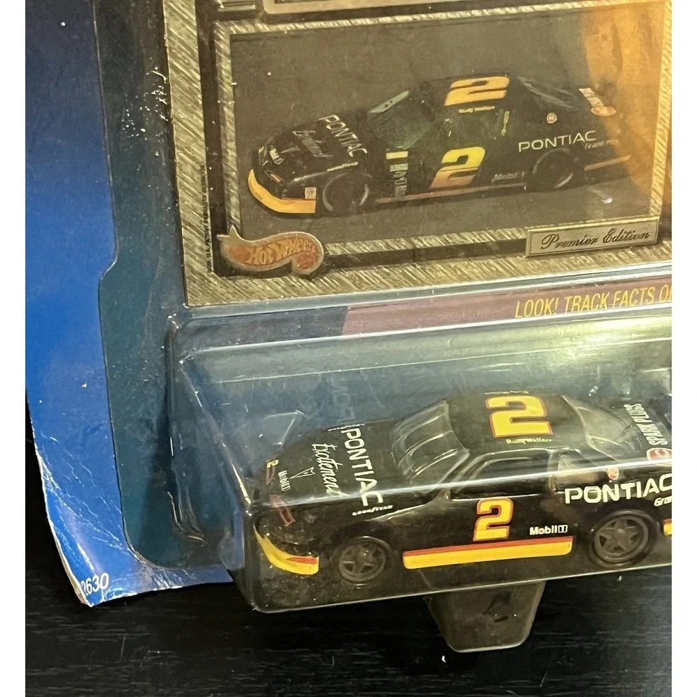 Lot Of 6 RARE‎ NASCAR Collectable Cars, 2 Hot wheels.